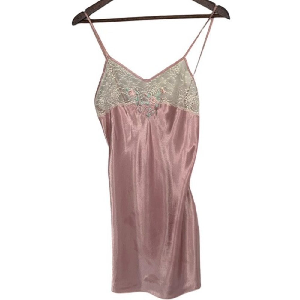 Val Mode Lingerie Vintage Pink Silky Slip/Night Dress Lace - Sz M